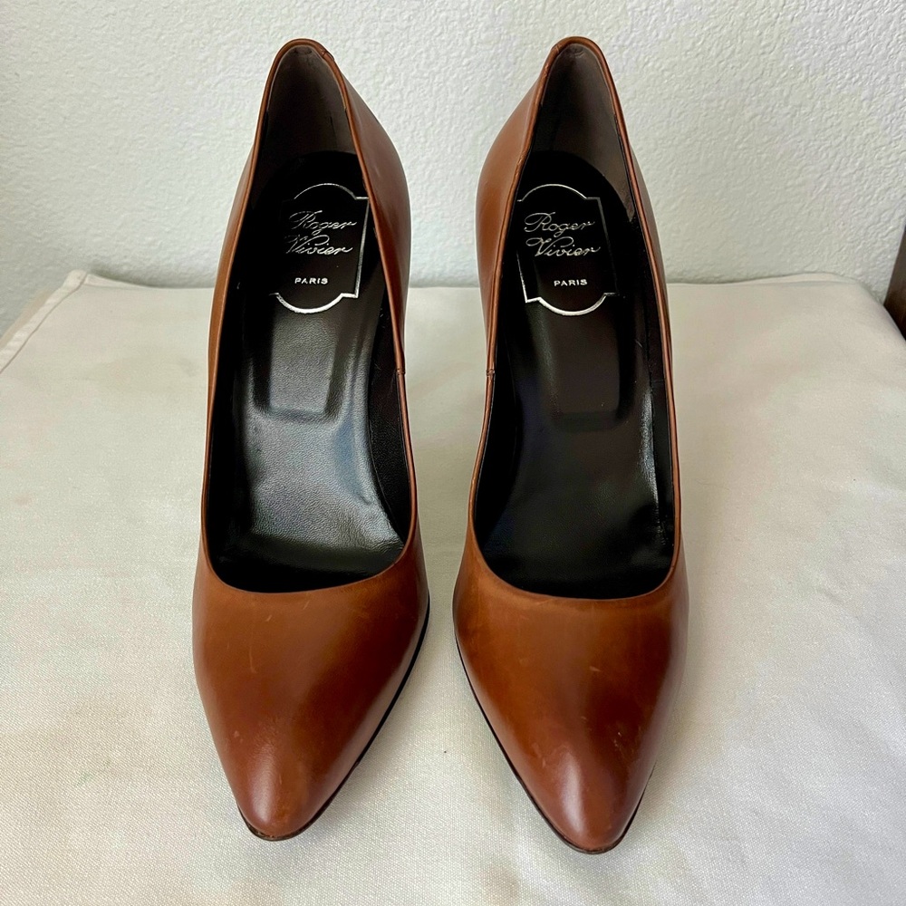 Roger Vivier Heels Tan Sz 38